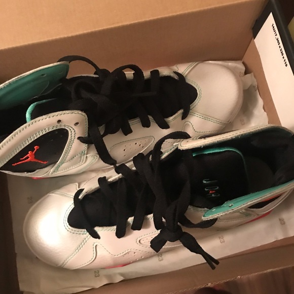 Shoes - Picture 3 of 3